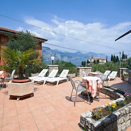 Otel Pace Brenzone sul Garda